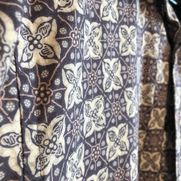 Eddie Bauer Linen Camp Collar Shirt - Picture 4 of 4